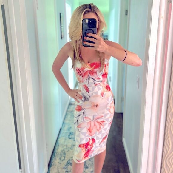 Boohoo Dresses & Skirts - 🎉Sale🎉 Sexy Fitted Boohoo Night Midi Dress Size Small Girls Night Out WTW